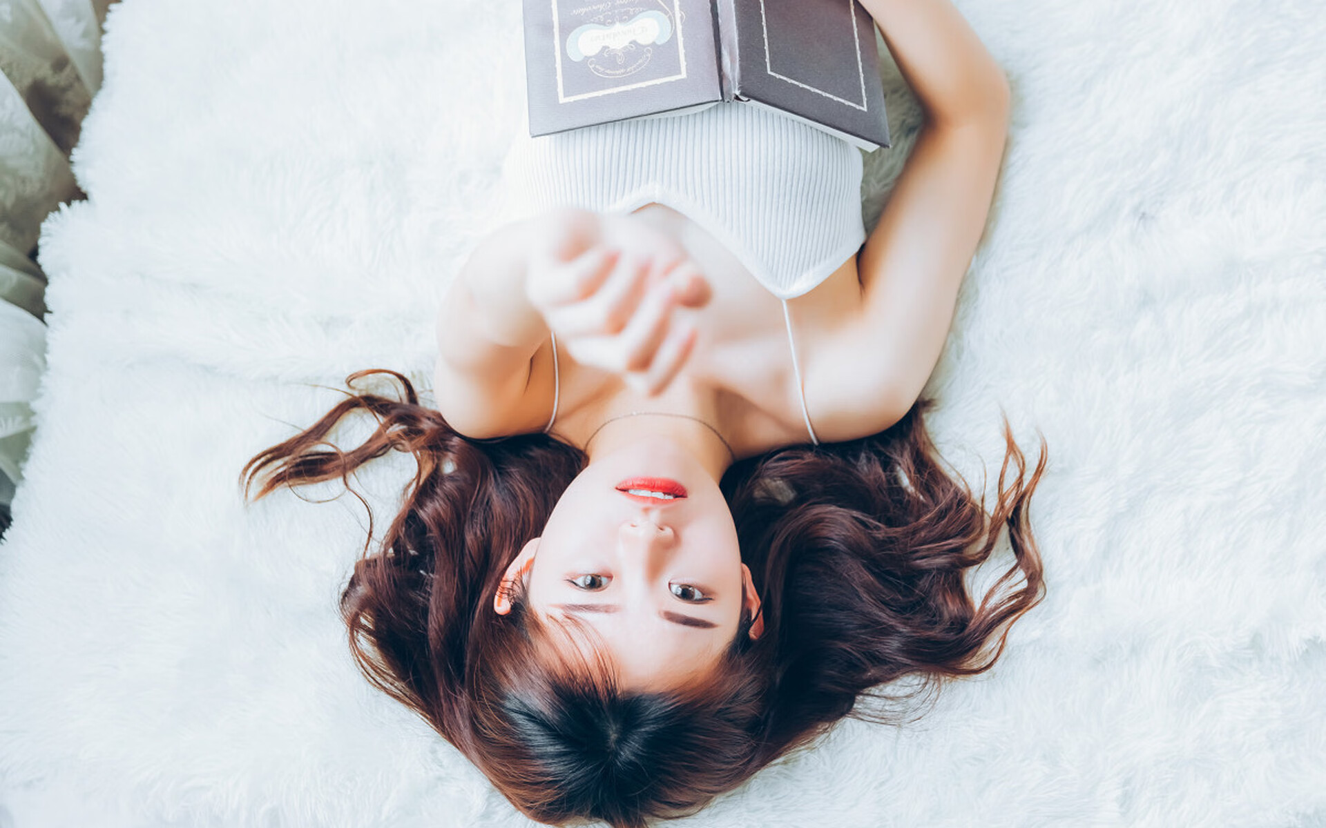 多角度转播:全方位展现精彩对决,多角度展示