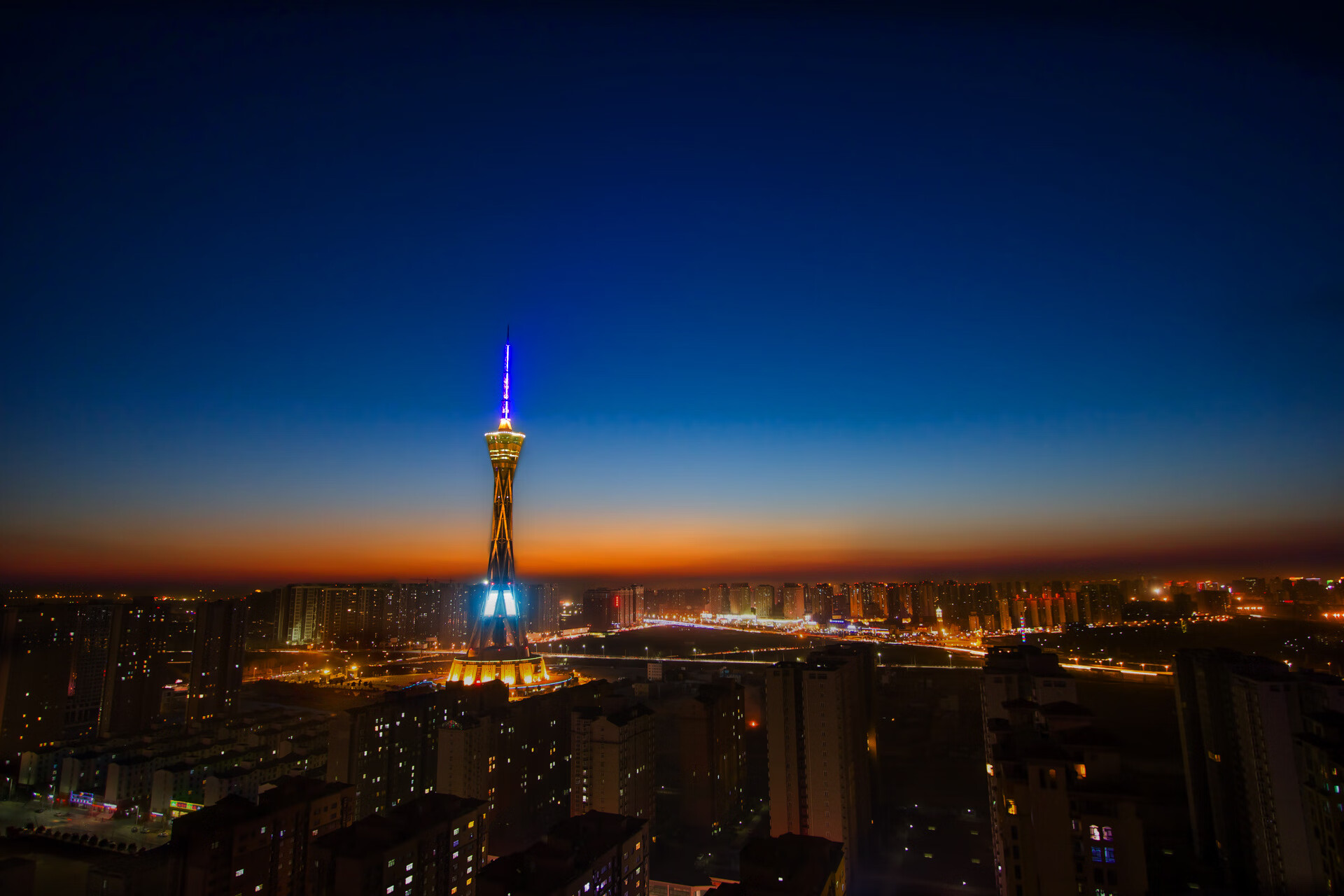 九游-风格独特，实力强大，创造历史性胜利，风格独特,实力强大,创造历史性胜利的成语